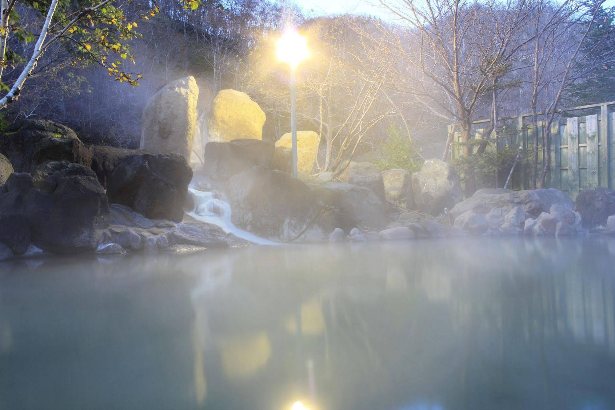 Touakarino Yado Rausu Daiichi Hotel Exteriör bild